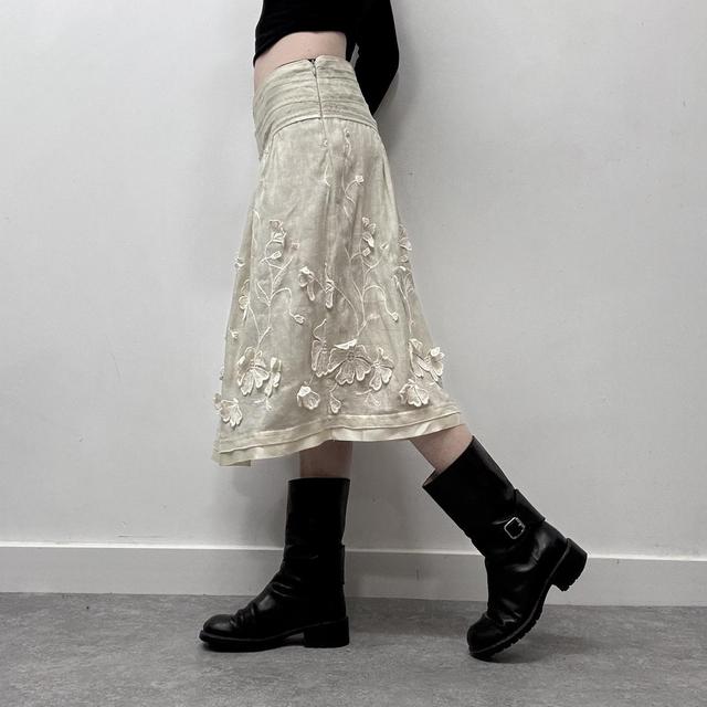 Cream flared puff appliqué midi skirt