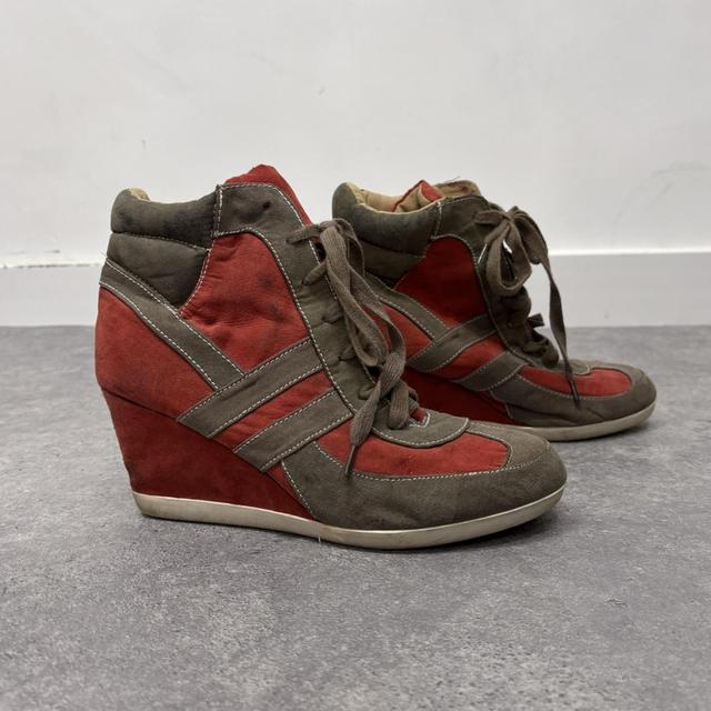 Chunky lace wedge trainers