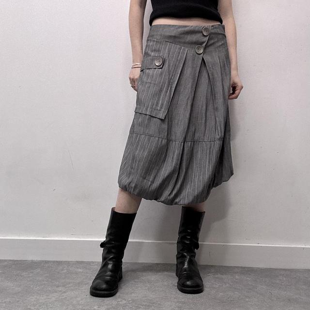Grey puff balloon pinstripe skirt