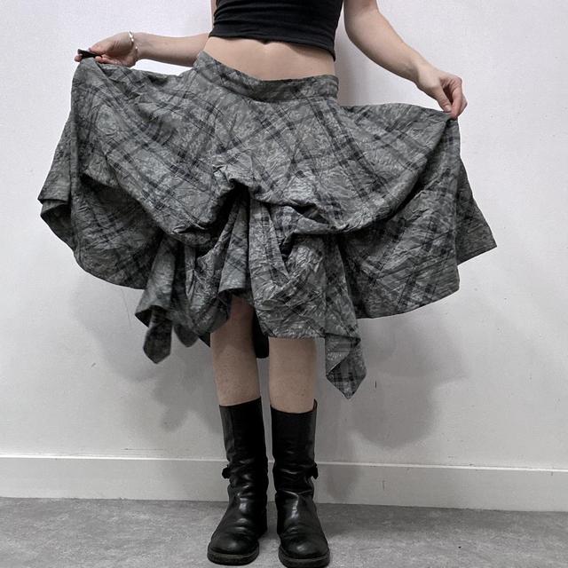 Checked puff draped skirt