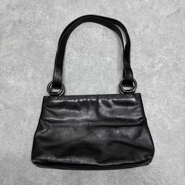 Black leather metal handware shoulder bag