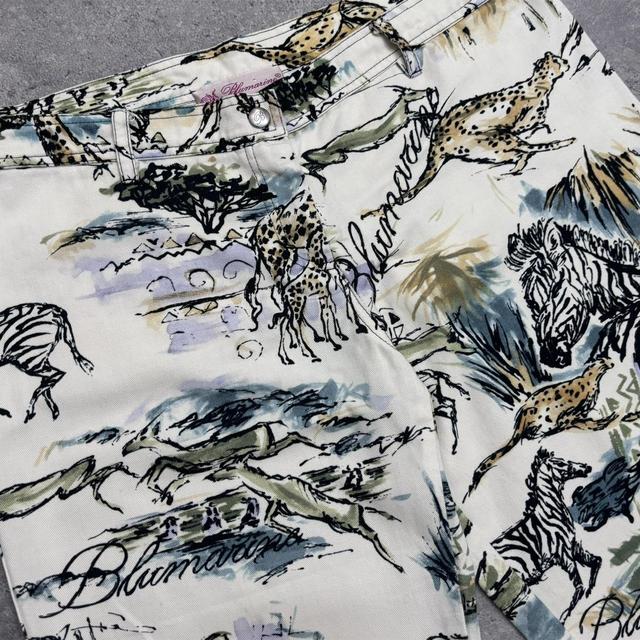 Graphic blumarine capri pants