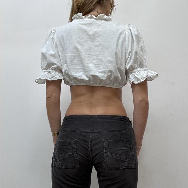 White cotton cropped puff top