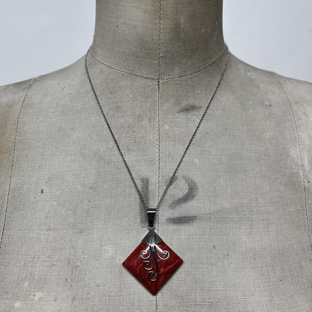 Chunky metal crystal pendant