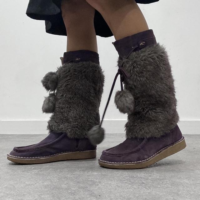 Vintage fur snow boots