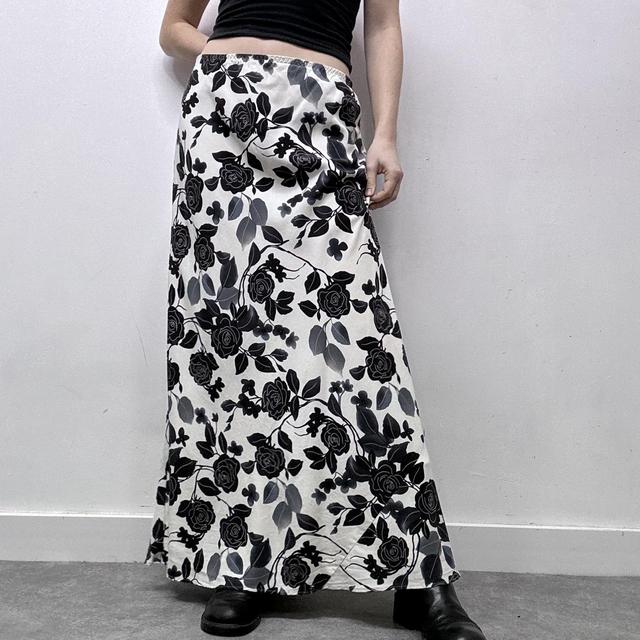 Grey graphic floral maxi skirt
