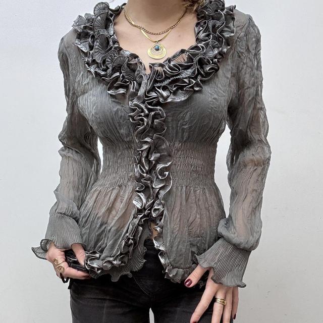 Grey crinkle ruffle flared shirt
