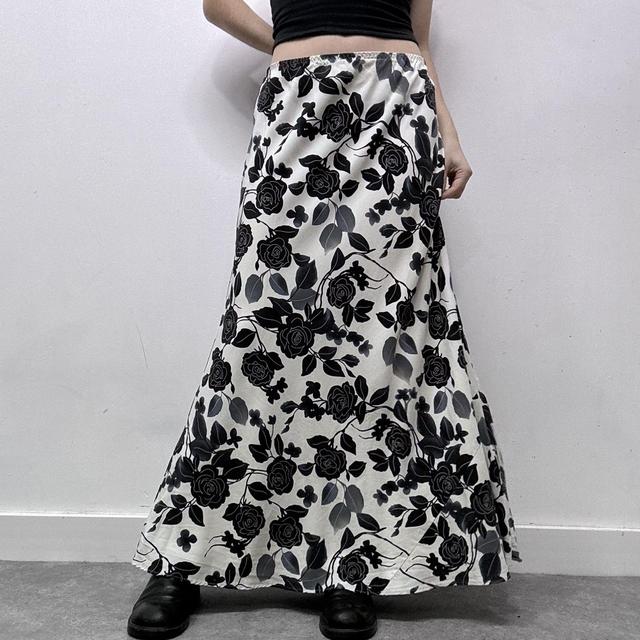 Grey graphic floral maxi skirt