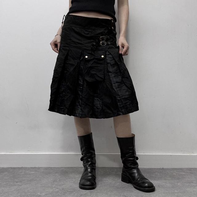 Grunge pleated gothic buckle skirt