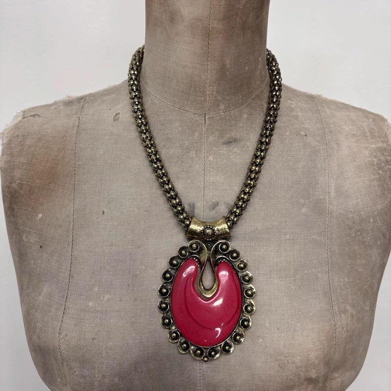 chunky oversized gold necklace