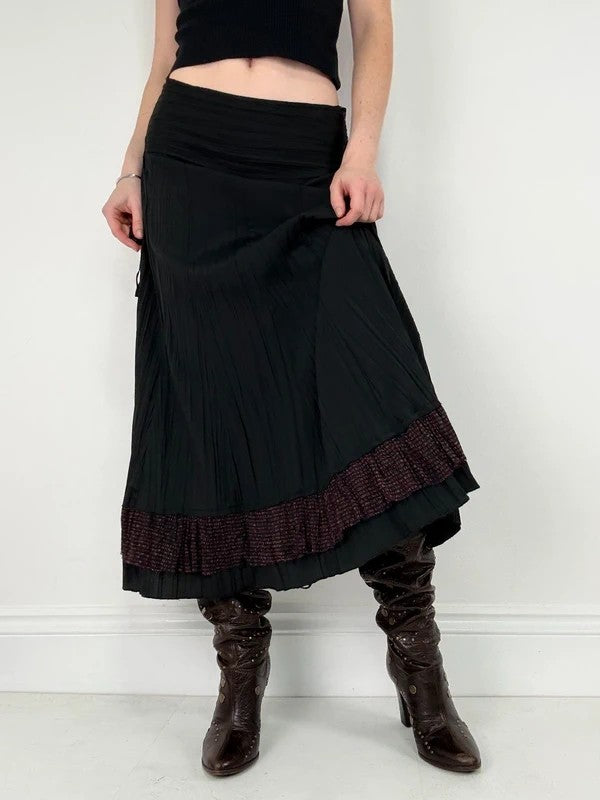 black crinkle flared pleated maxi skirt