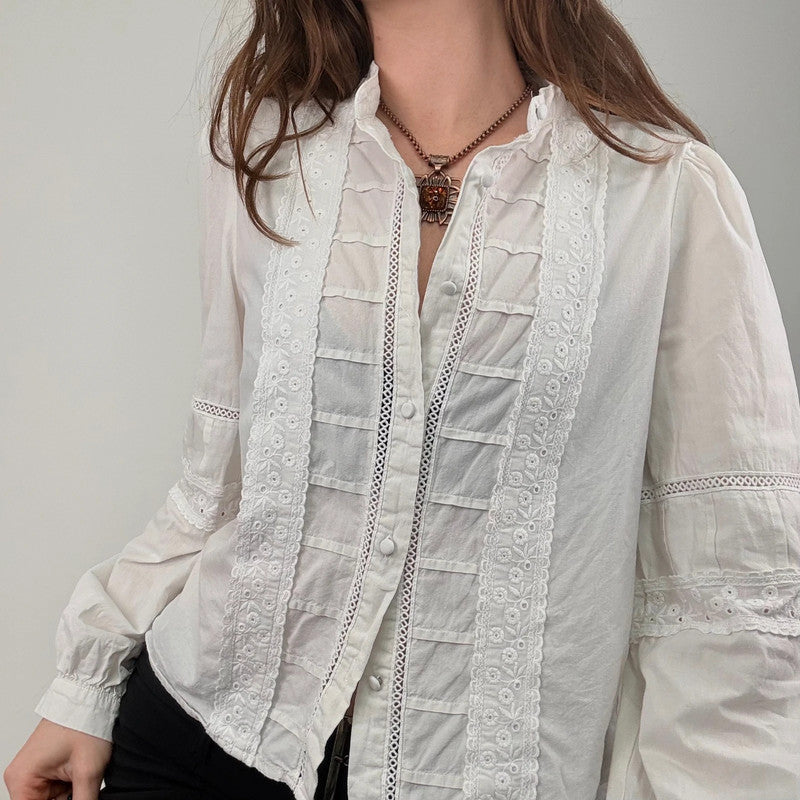 white cotton lace puff shirt