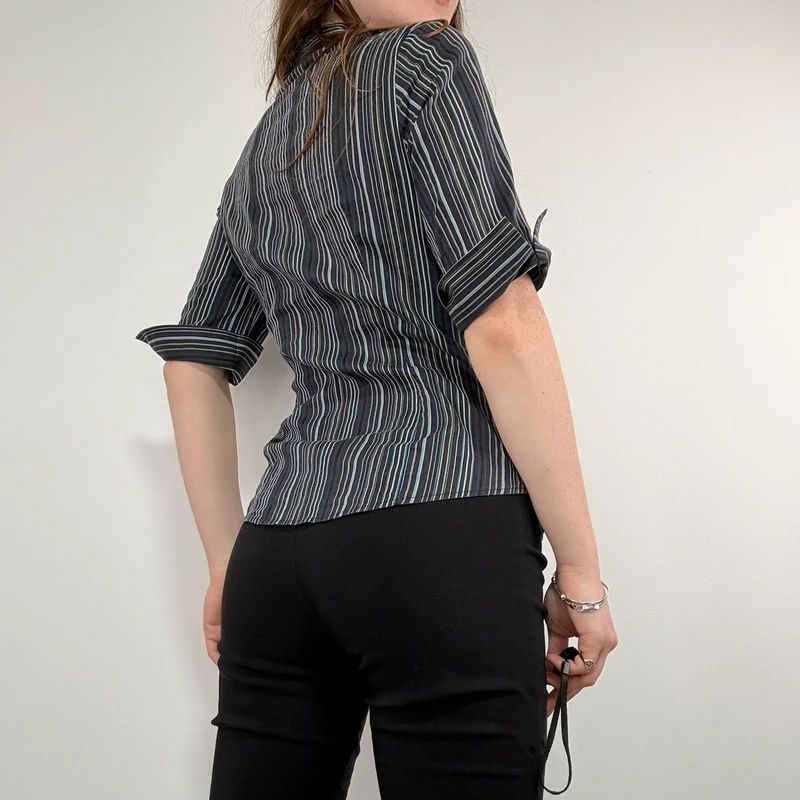 navy pinstripe fitted 3/4 length sleeve shirt