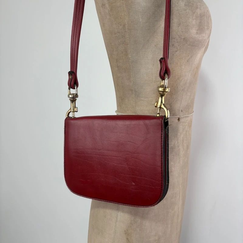 red leather shoulder bag