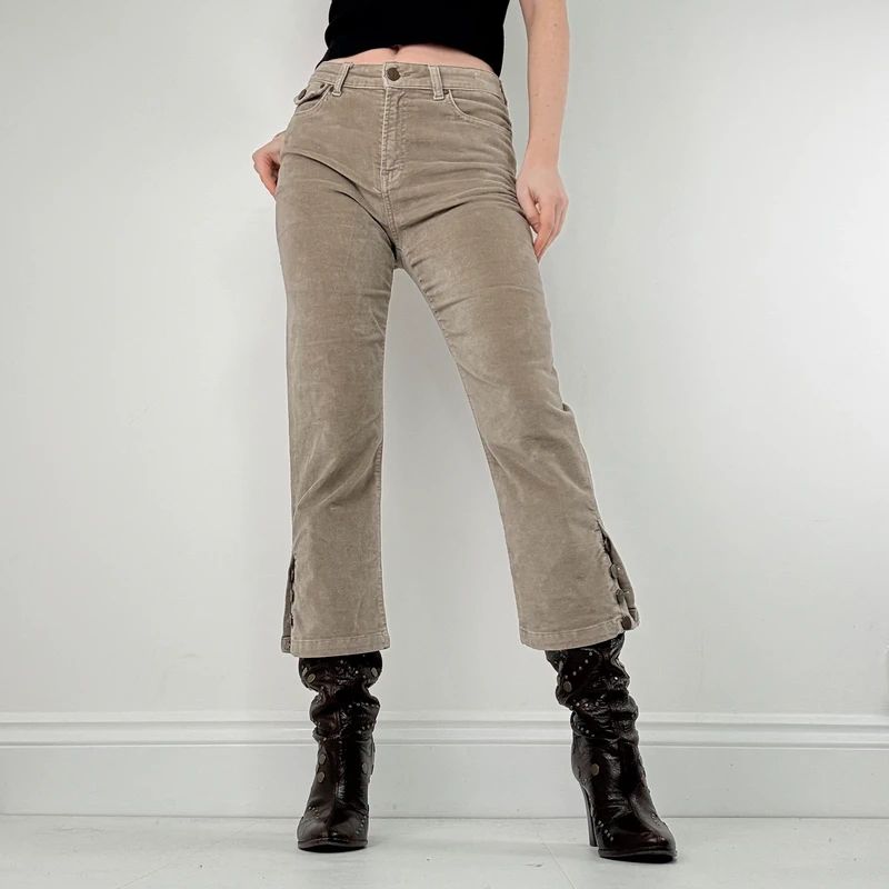 Napoleon cropped tan capri pants