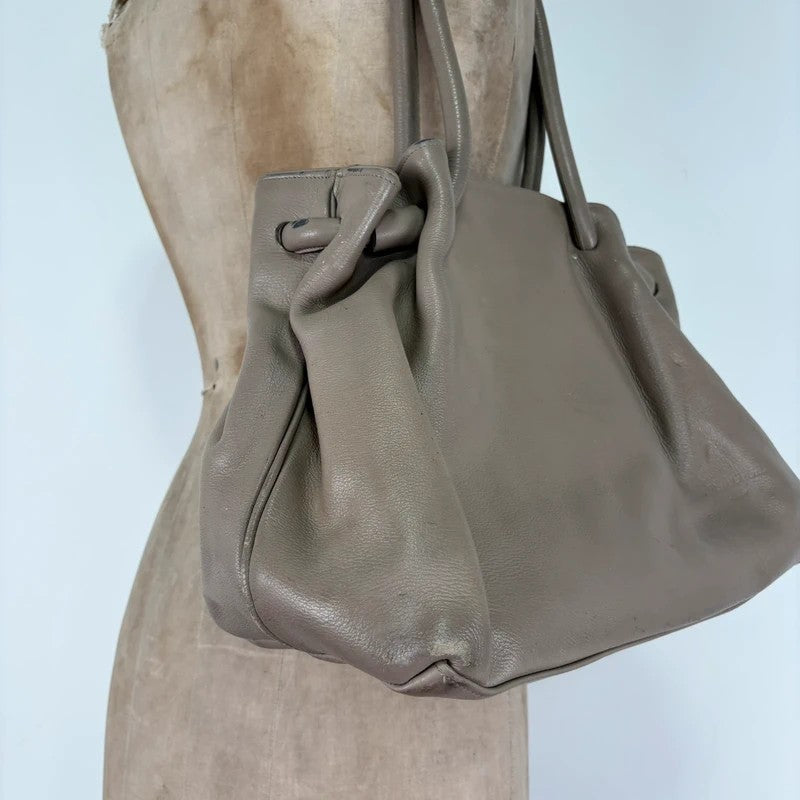 Beige vintage leather chunky handbag