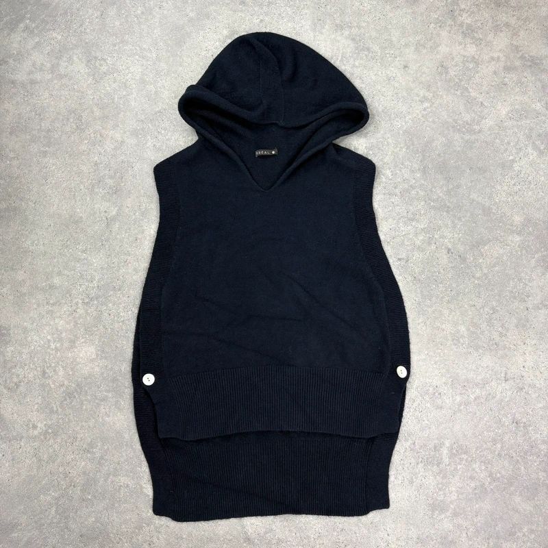 Navy knitted slouchy vest top