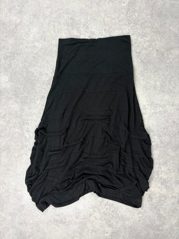 Black pleated structured puff skirt