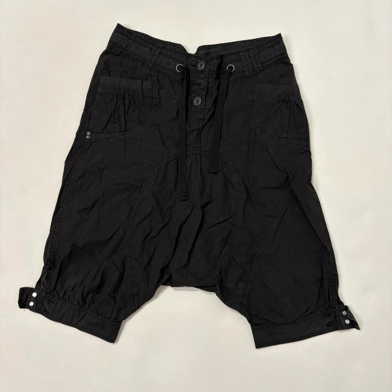 black cropped batwing capri pants