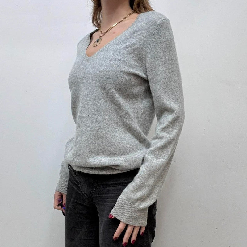 grey cashmere slouchy v-neck jumper