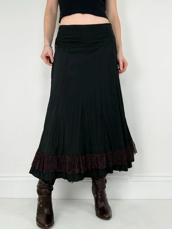 black crinkle flared pleated maxi skirt