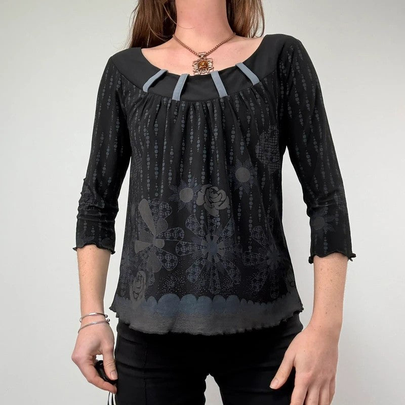 black wide neck belt loop 3/4 length sleeve polkadot t-shirt