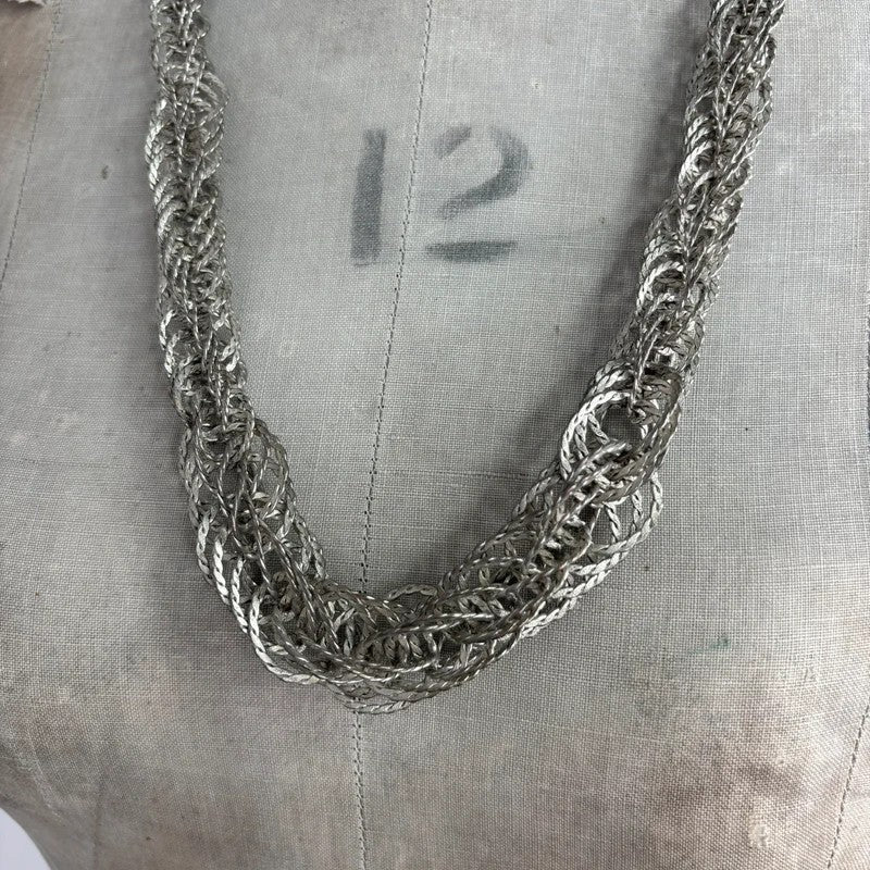 Chunky metal layered chain necklace