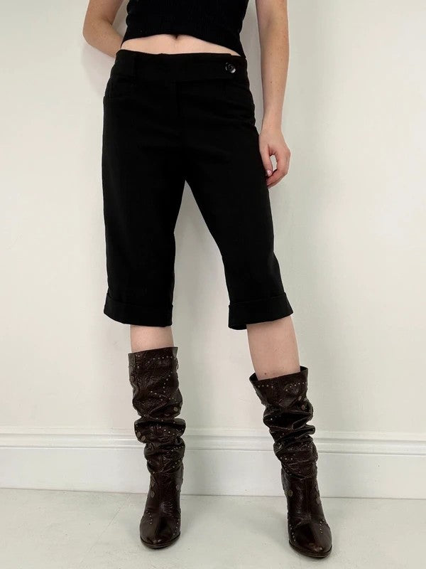 black cropped capri pants