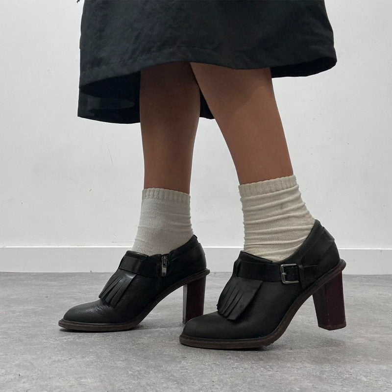 black heel buckle loafers