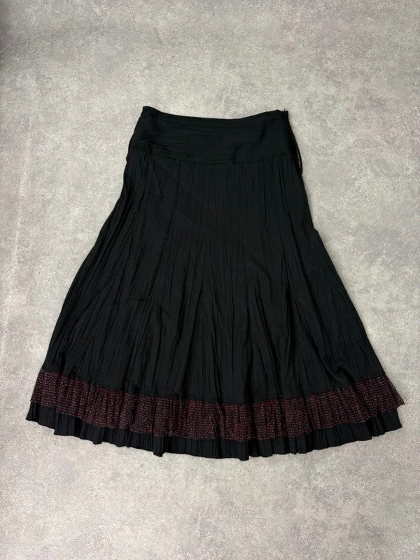 black crinkle flared pleated maxi skirt