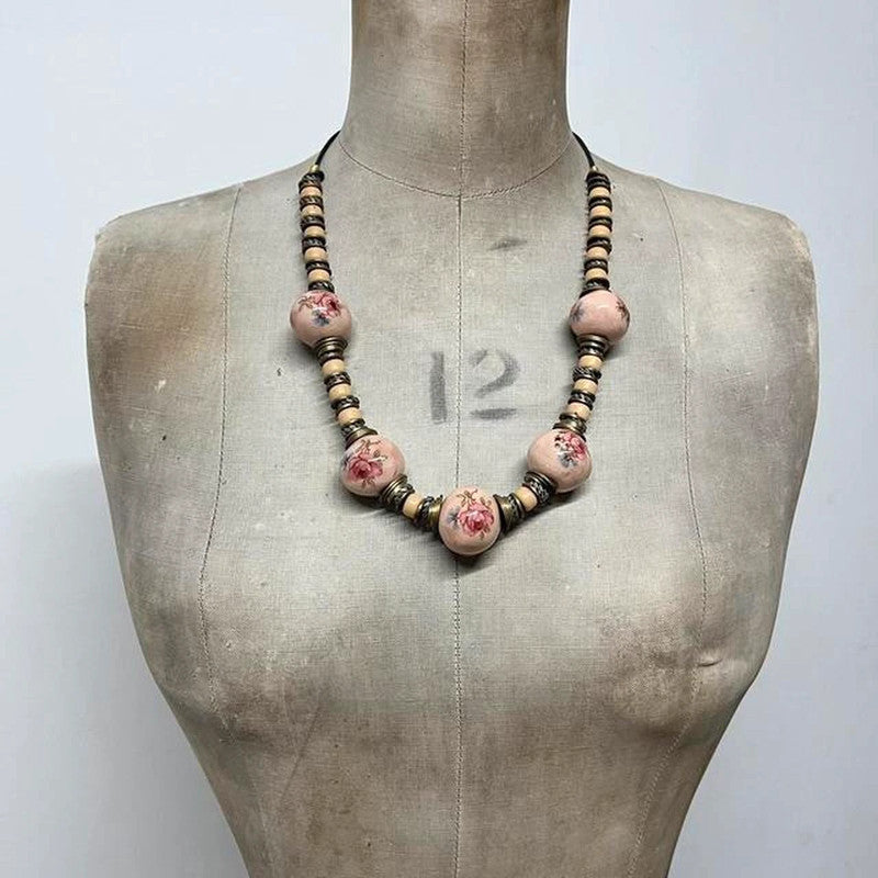 Chunky beaded boho rose necklace