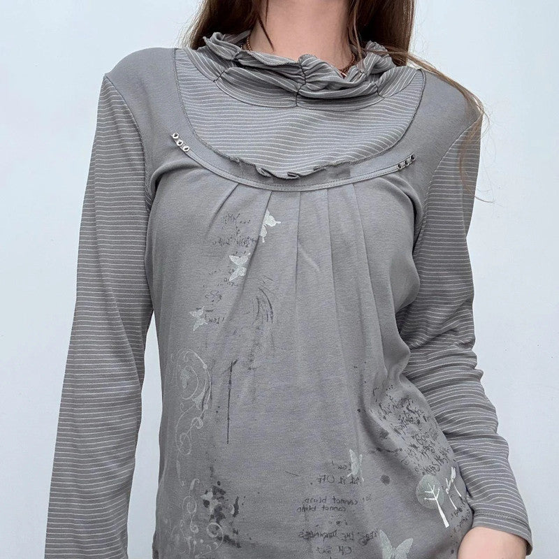 grey long sleeve pinstriped t-shirt