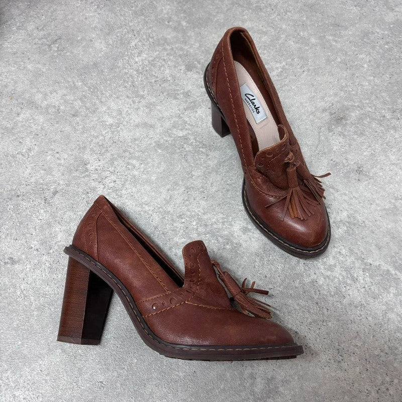 Twee tassel heeled loafer pumps