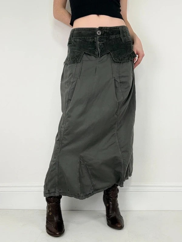 Marithé + François Girbaud adjustable button grey cargo skirt