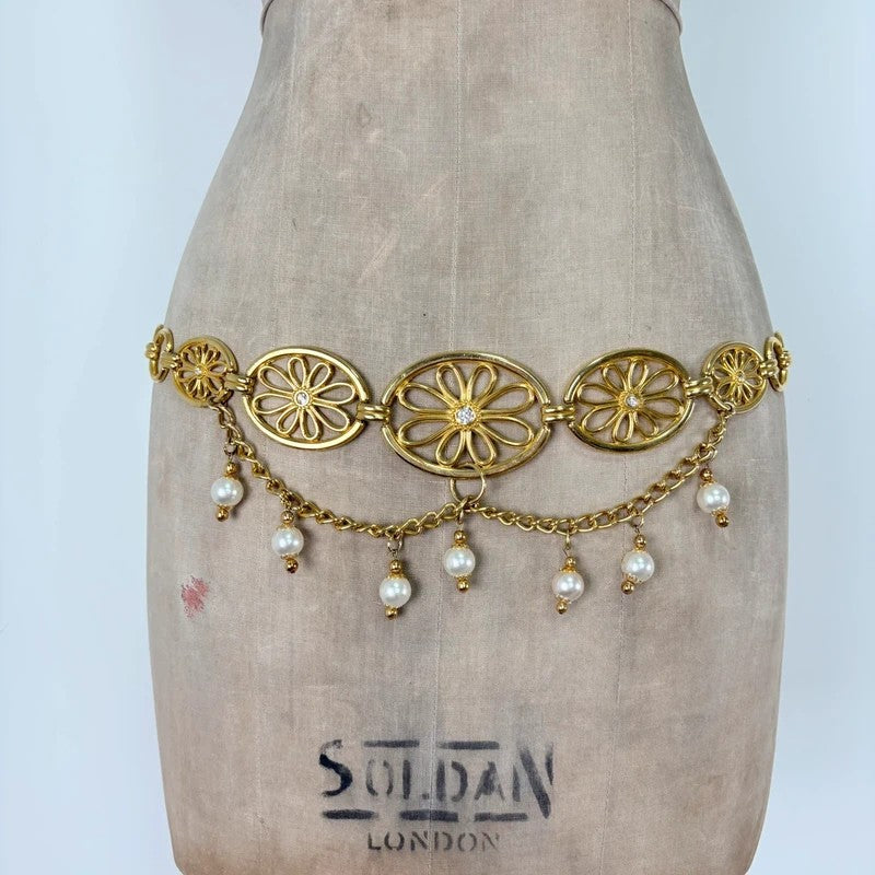Gold metal chunky chain belt
