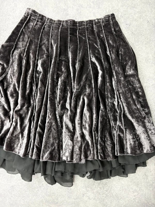 Grey pleated flared voluminous circle skirt