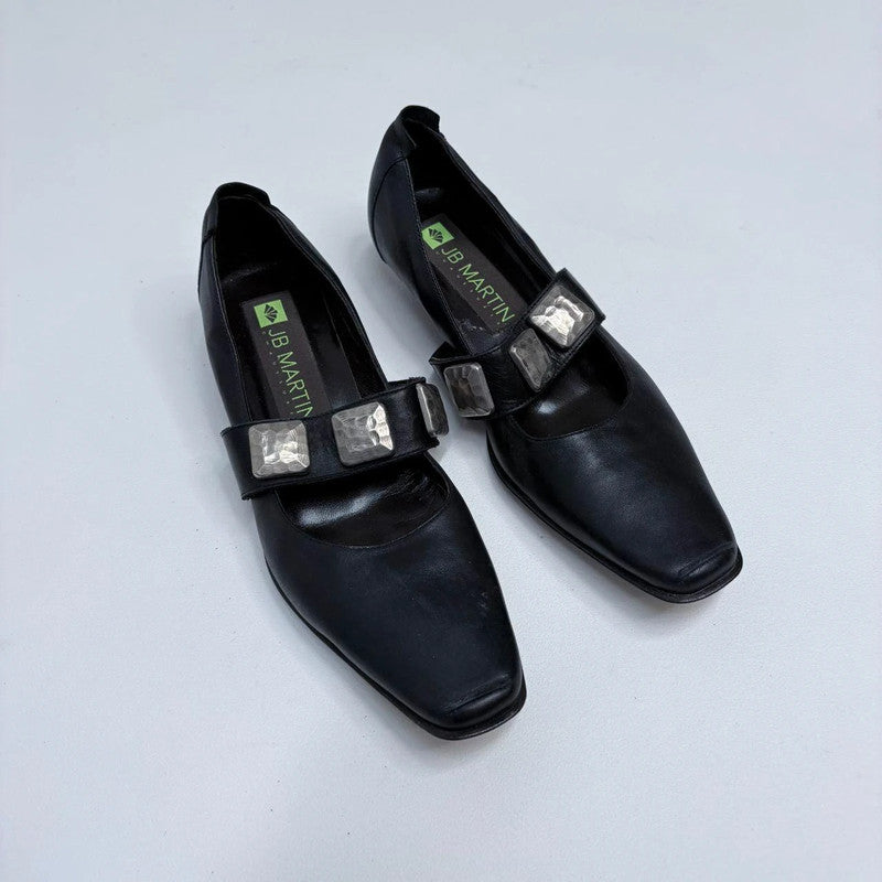 black pointed studded ballet flats