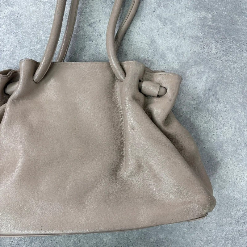 Beige vintage leather chunky handbag