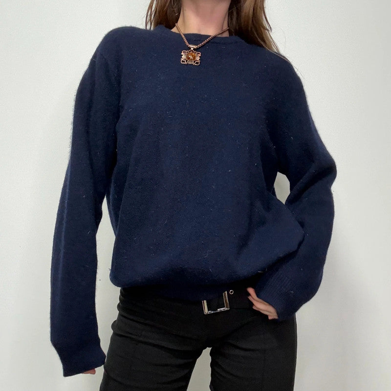 Navy blue cashmere knit crewneck jumper