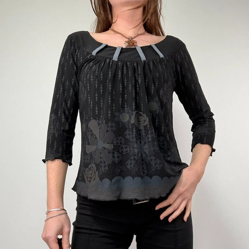 black wide neck belt loop 3/4 length sleeve polkadot t-shirt