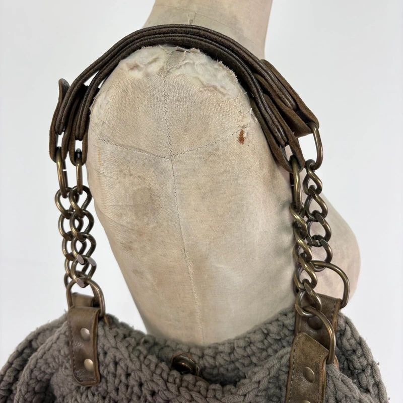 knitted slouchy shoulder bag