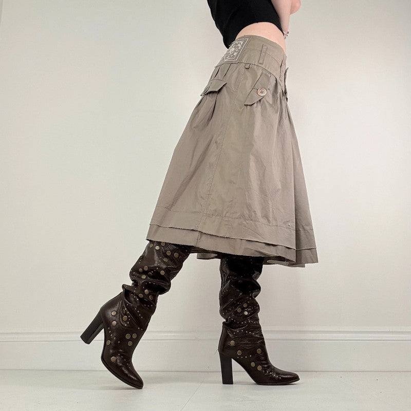 structured pleated khaki skirt