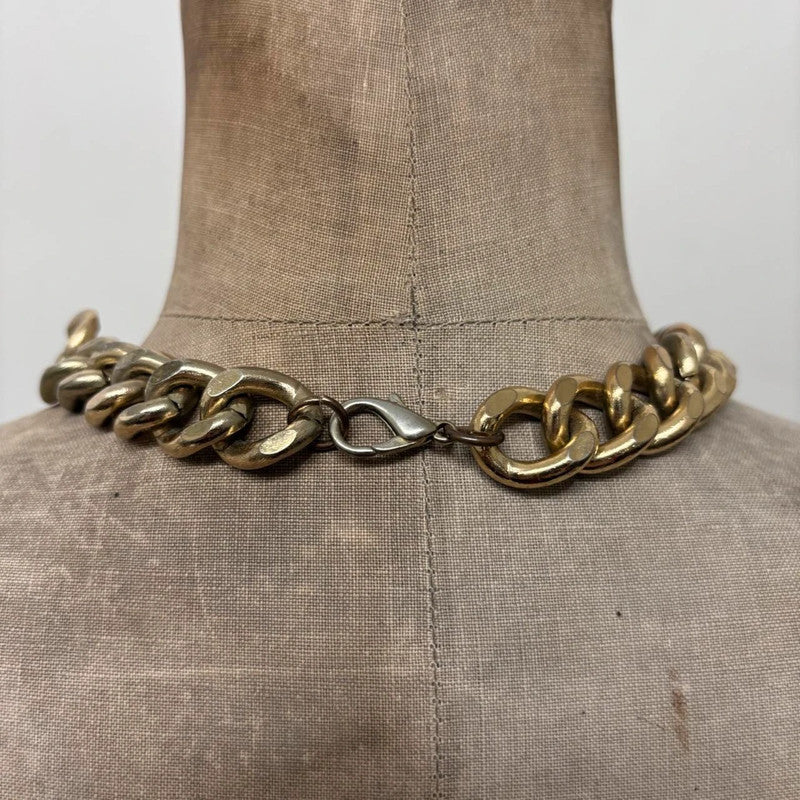 chunky oversized gold chain necklace