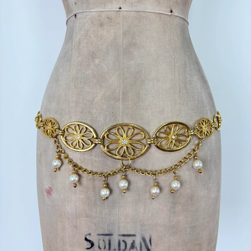 Gold metal chunky chain belt