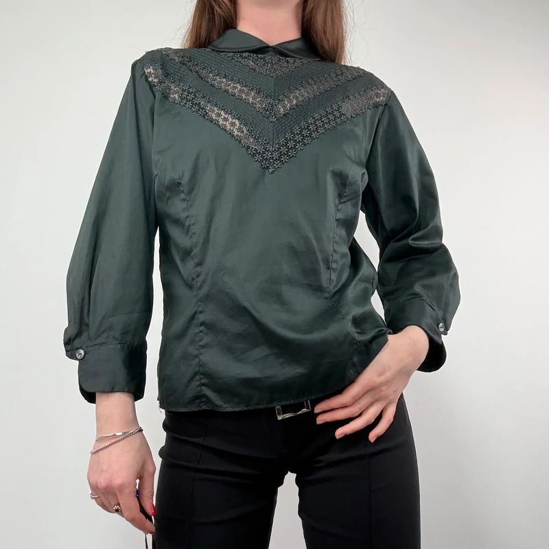 Black Lace puff antique Blouse