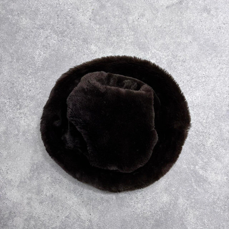 Oversized brown fur bucket hat