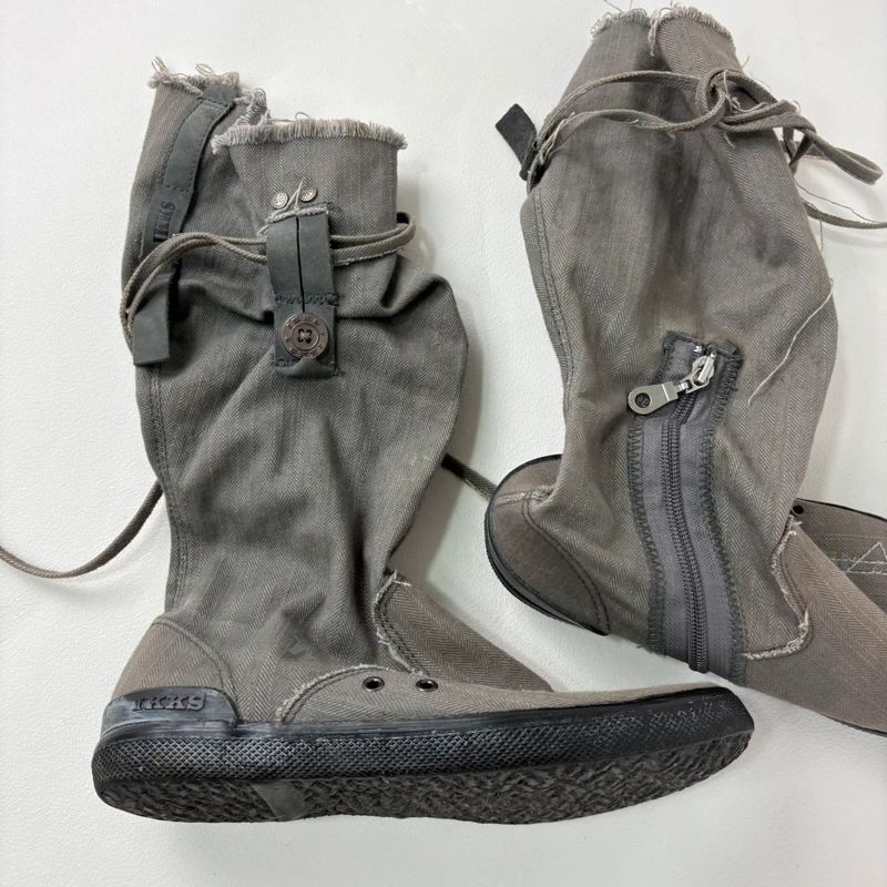 grey canvas slouchy trainer boots
