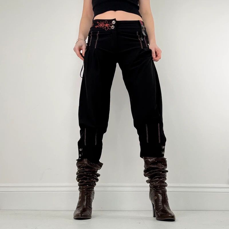 Black pleated puff cropped utility trousers