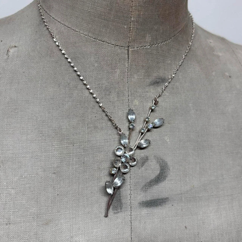 Regency fairy flower necklace