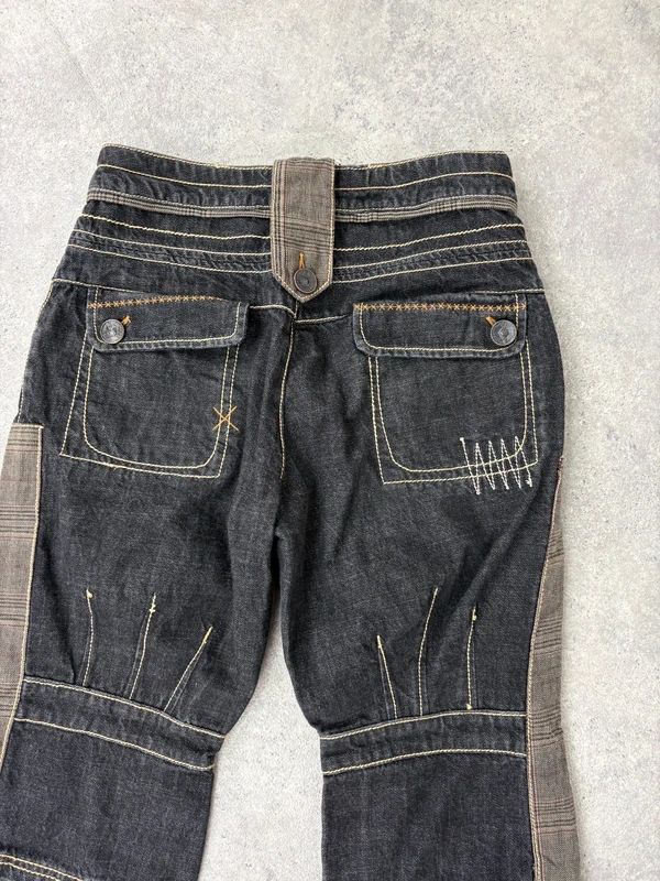 distressed black denim jorts capri pants